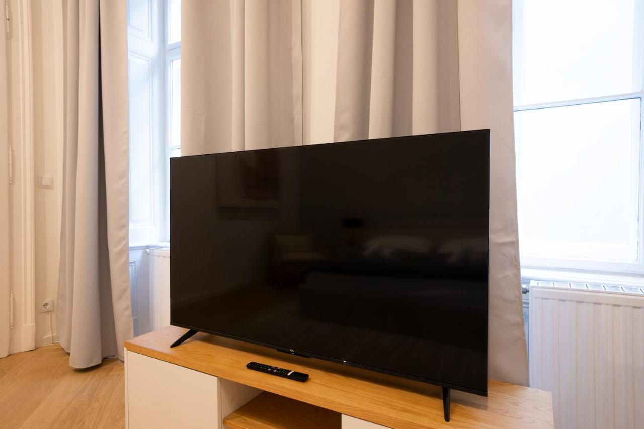 Spacious 110М2 Flat In The City Center Wien Exteriör bild