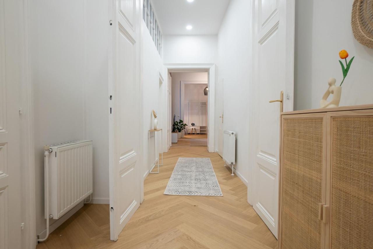Spacious 110М2 Flat In The City Center Wien Exteriör bild