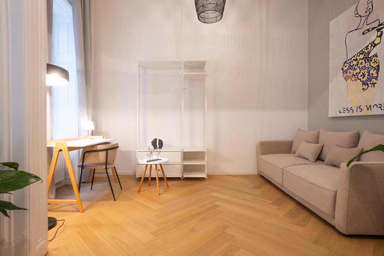Spacious 110М2 Flat In The City Center Wien Exteriör bild