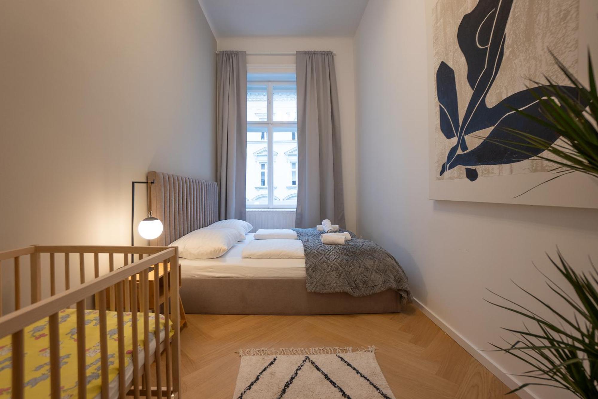 Spacious 110М2 Flat In The City Center Wien Exteriör bild