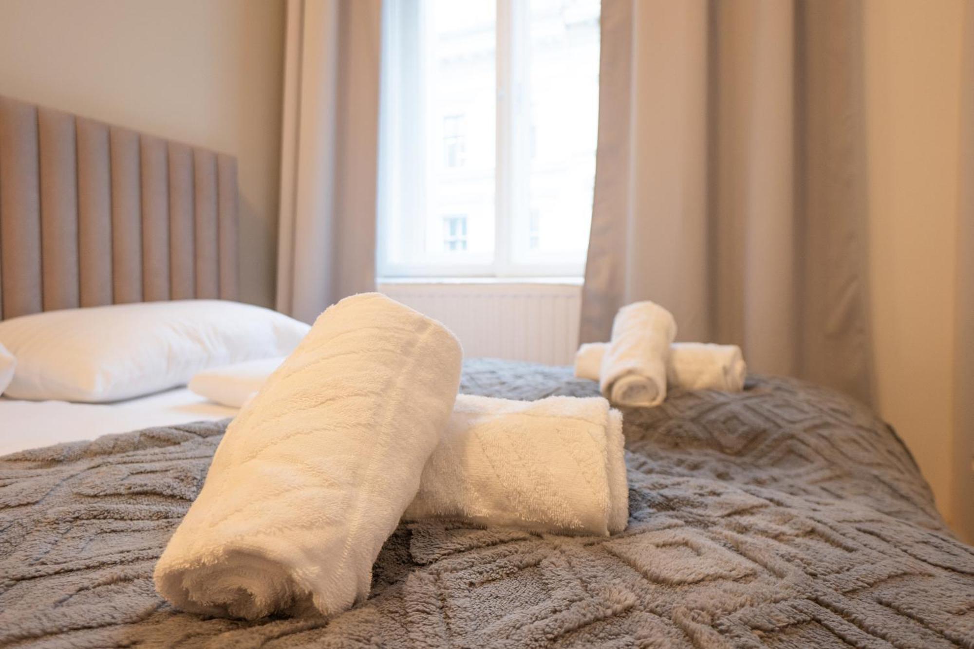 Spacious 110М2 Flat In The City Center Wien Exteriör bild