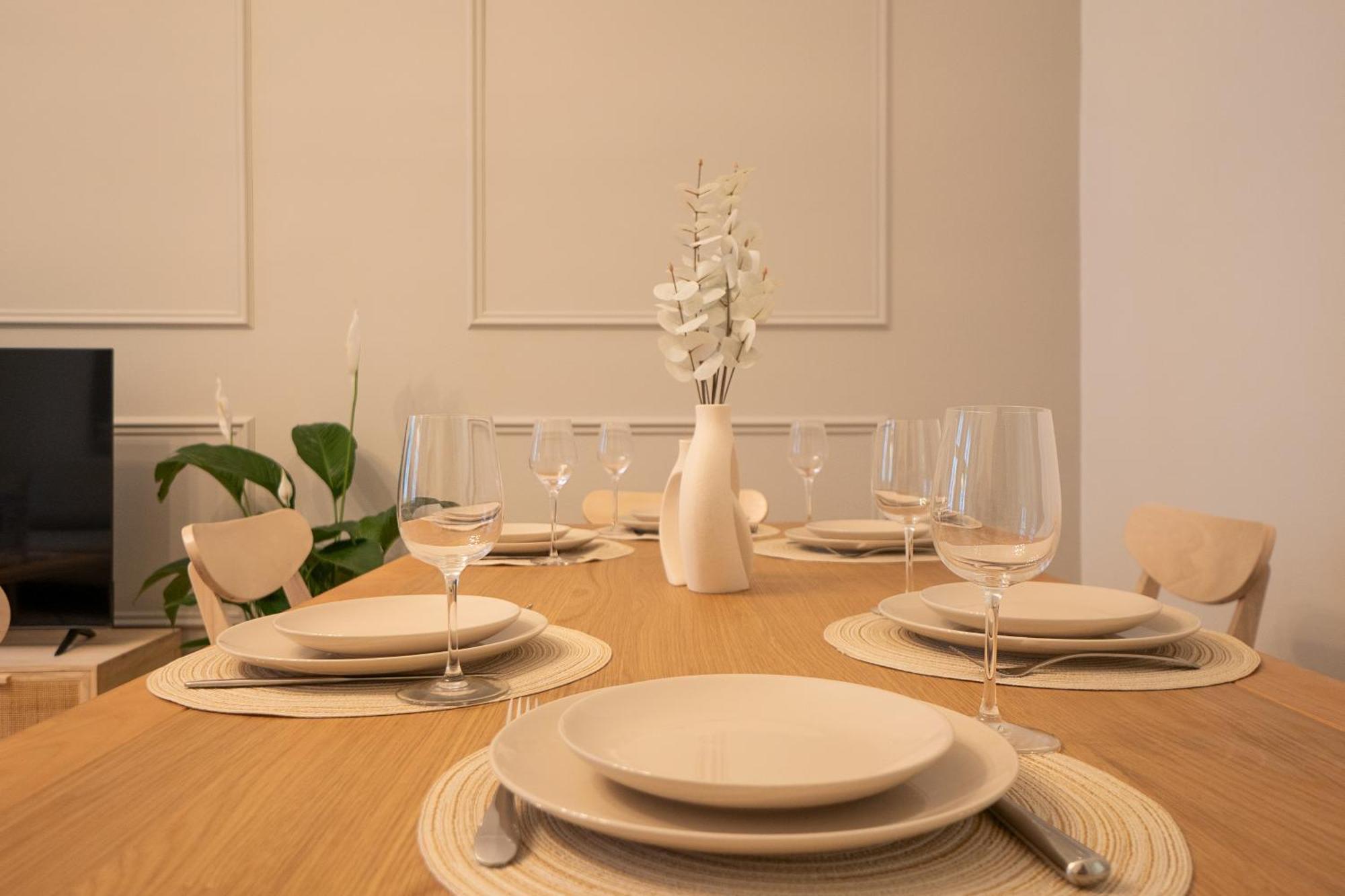 Spacious 110М2 Flat In The City Center Wien Exteriör bild