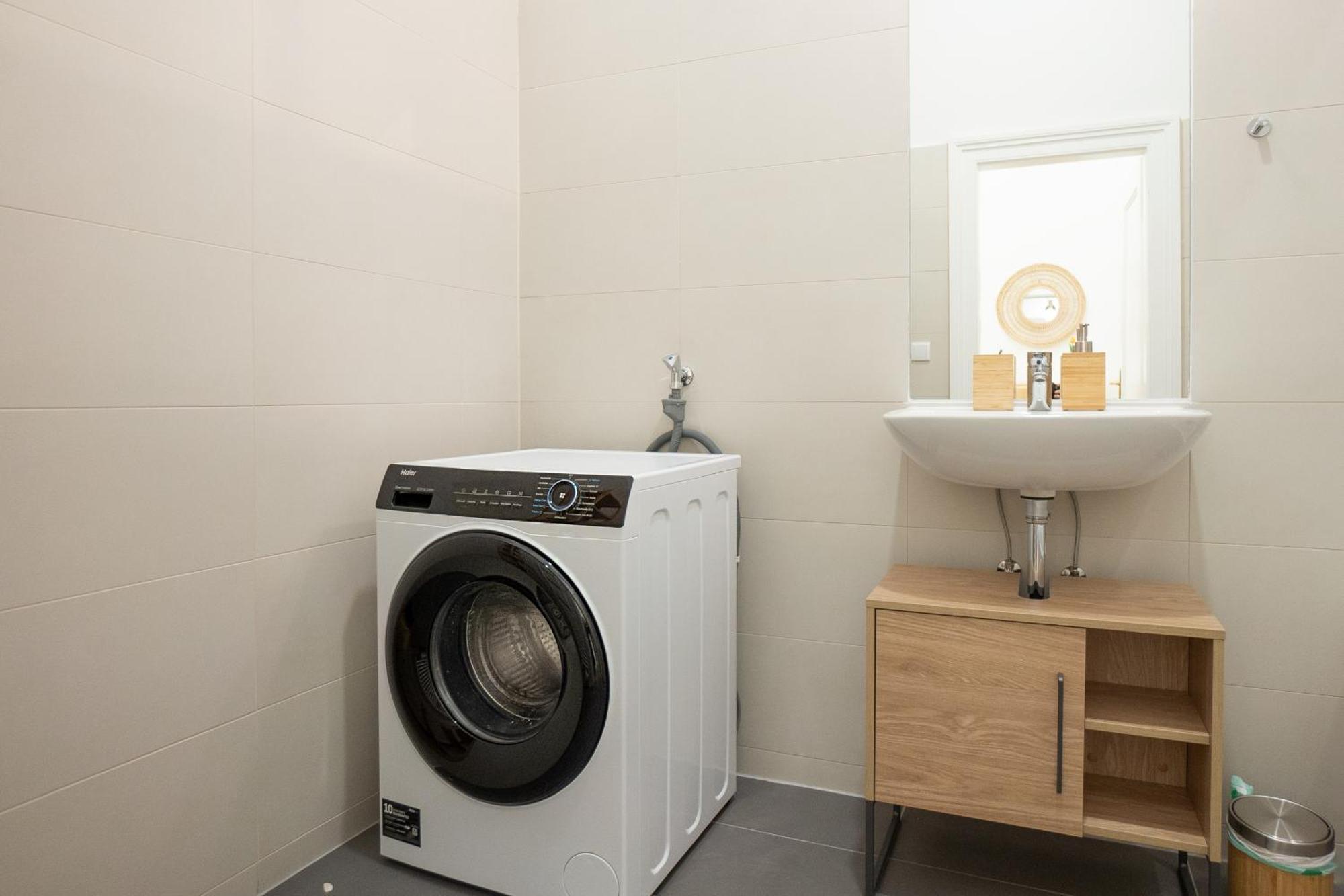 Spacious 110М2 Flat In The City Center Wien Exteriör bild
